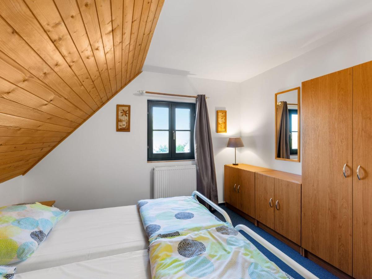 Holiday Home Holiday Hill 51 By Interhome Cista  Экстерьер фото